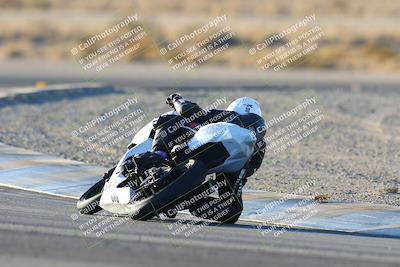 media/Jan-11-2025-CVMA (Sat) [[ddeb3f563a]]/Race 14-500-350 Supersport/